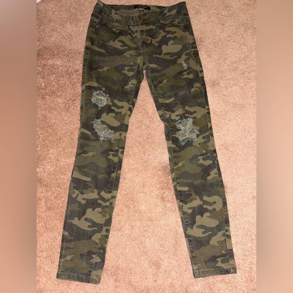 Judy Blue Women's Skinny Camo Jeans in Olive Green